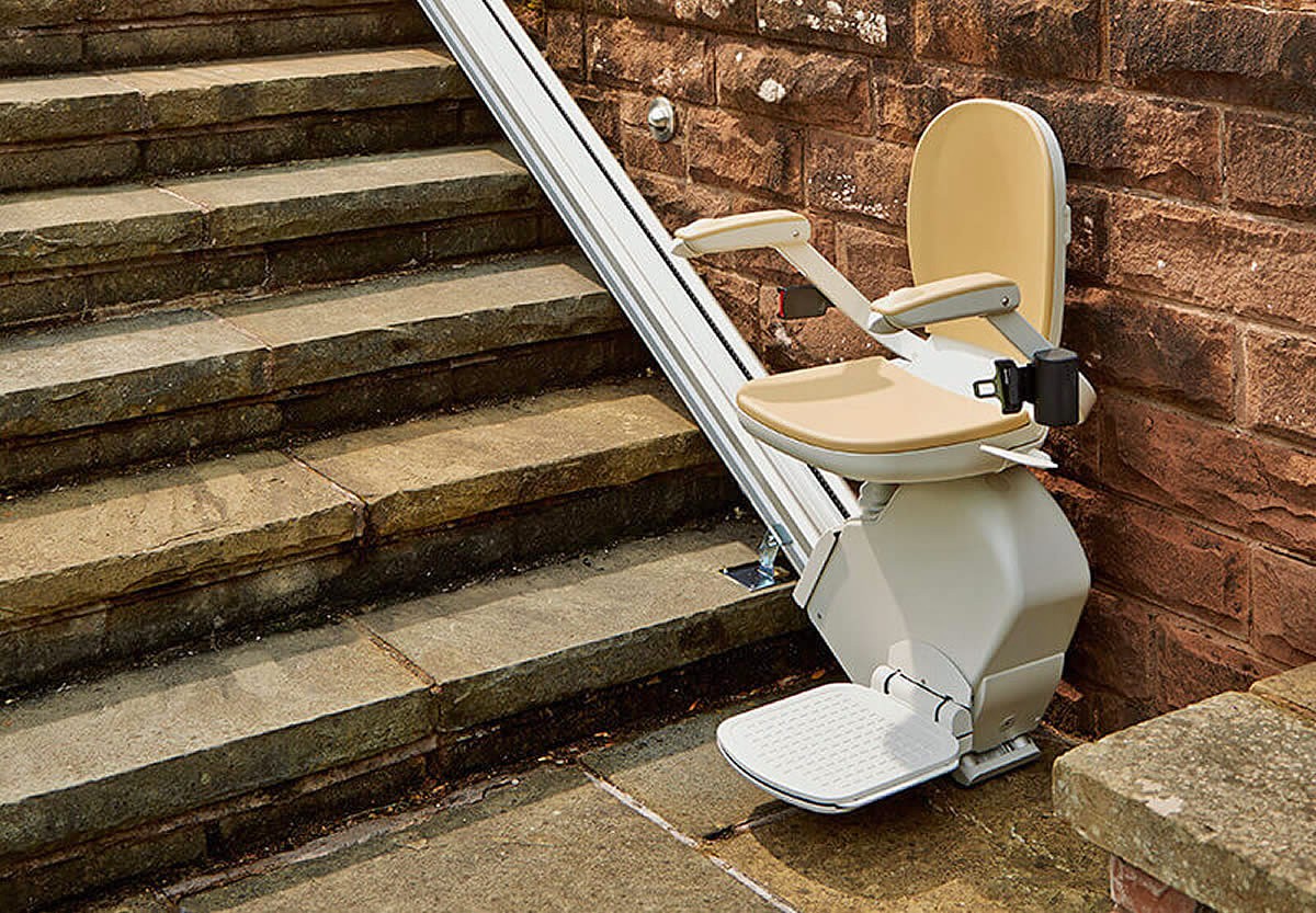 Acorn Stairlift 130 Straight Rail Outdoor Stairlift By Acorn Stairlifts