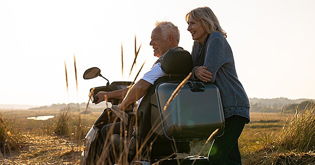 Afiscooter S_ S3 - 3-Wheel Single Seat Recreational Scooter - Couple Enjoying the Scenery