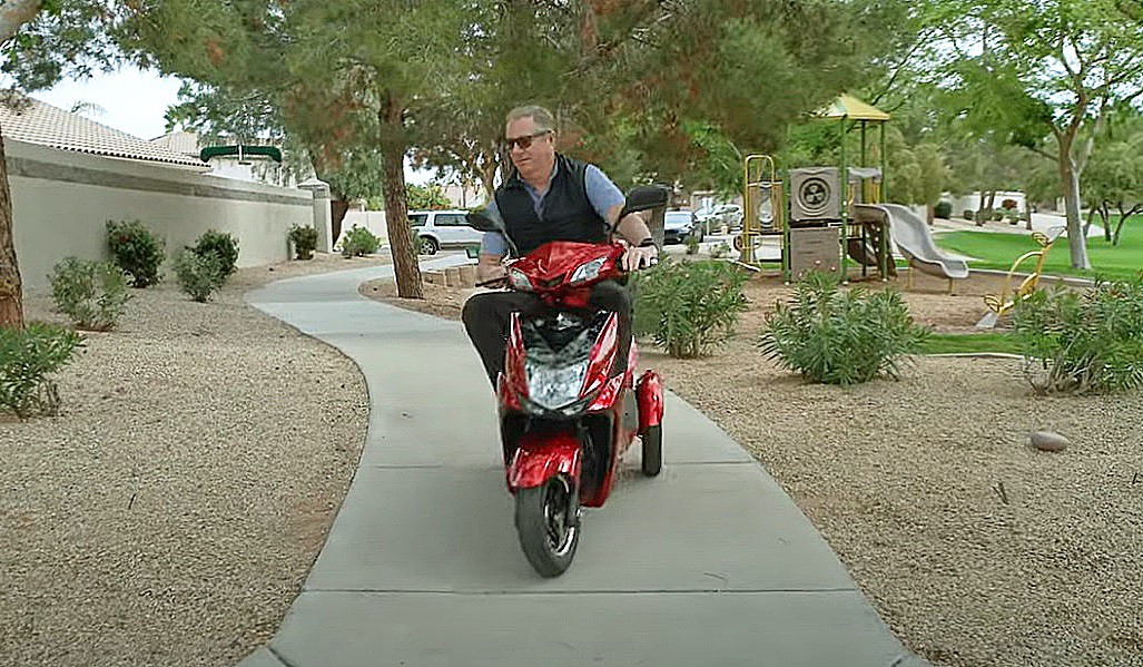 EW-10 Sport Recreational Scooter – Comfort and Style