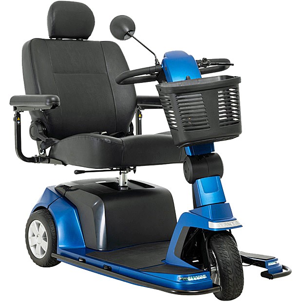 Maxima 3-Wheel Scooter Color: Ocean Blue