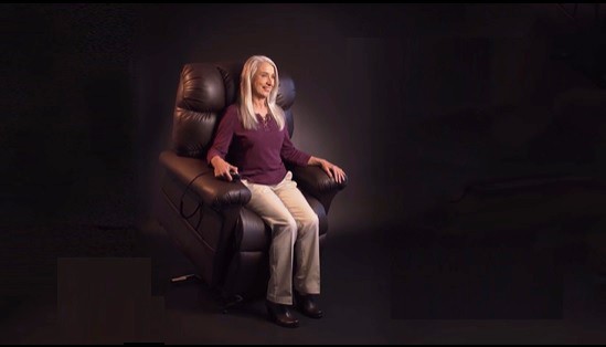 Petite-Wide Power Lift Chair Recliners